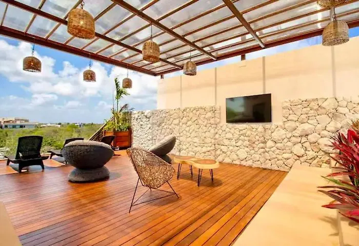 Sky K104 Hotel 5*